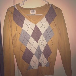 St John's Bay yellow and gray argyle sweater